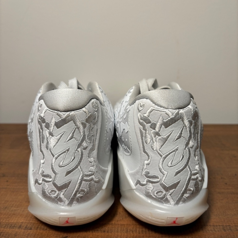 Nike Jordan Gen Zion 3 Men's Basketball Shoes DR0675-103 White Size 9.5 - Picture 2 of 7